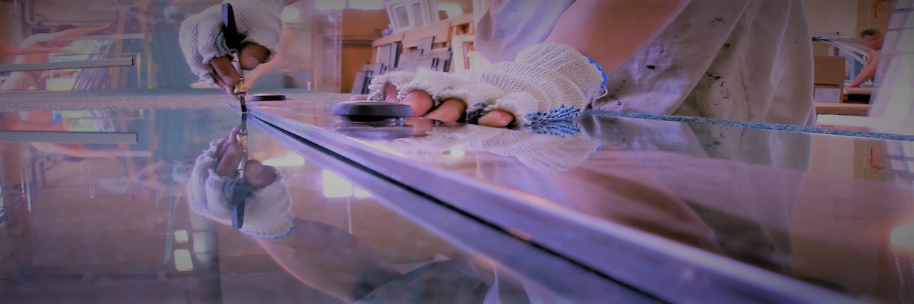 Slider, Glass Cutting Service in Regent's Park, NW1